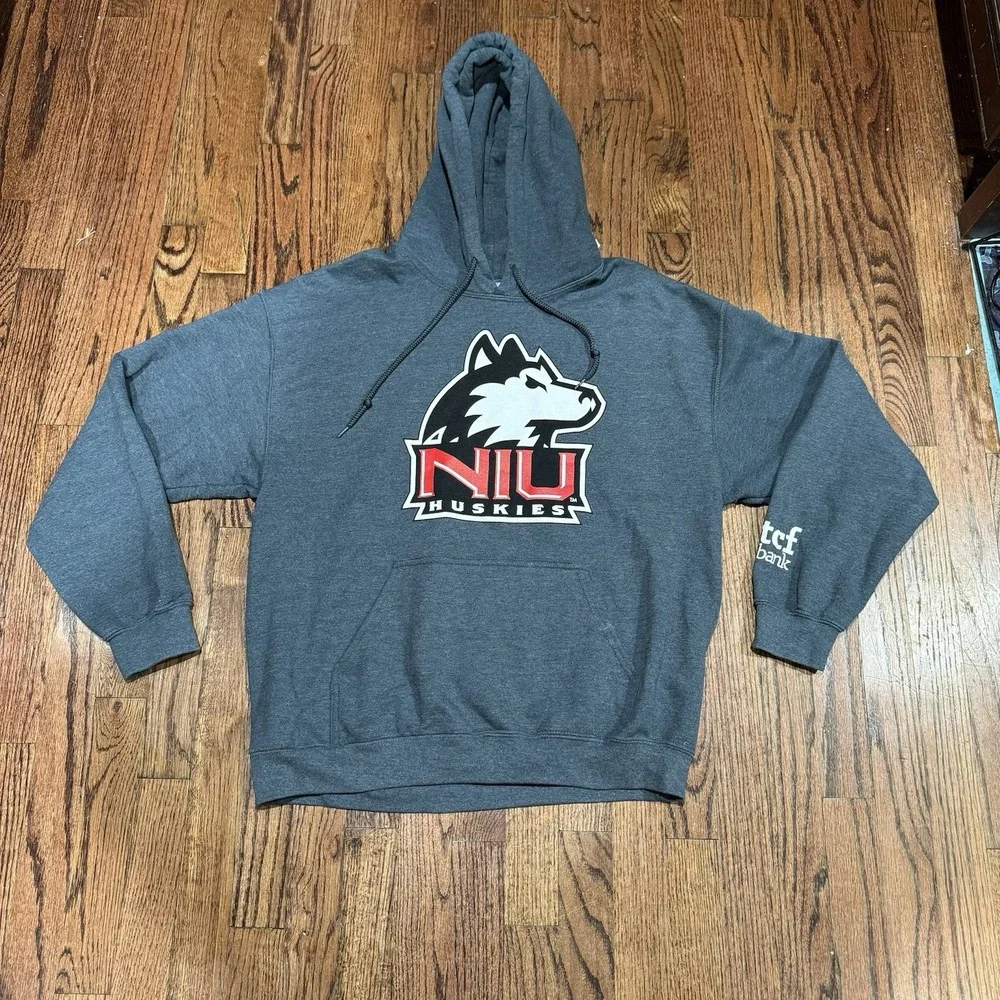 Northern Illinois University Huskies Men's Large Hoodie Gildan Grey Pullover‎